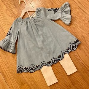 Stitched Bell Sleeve Top With Leggings